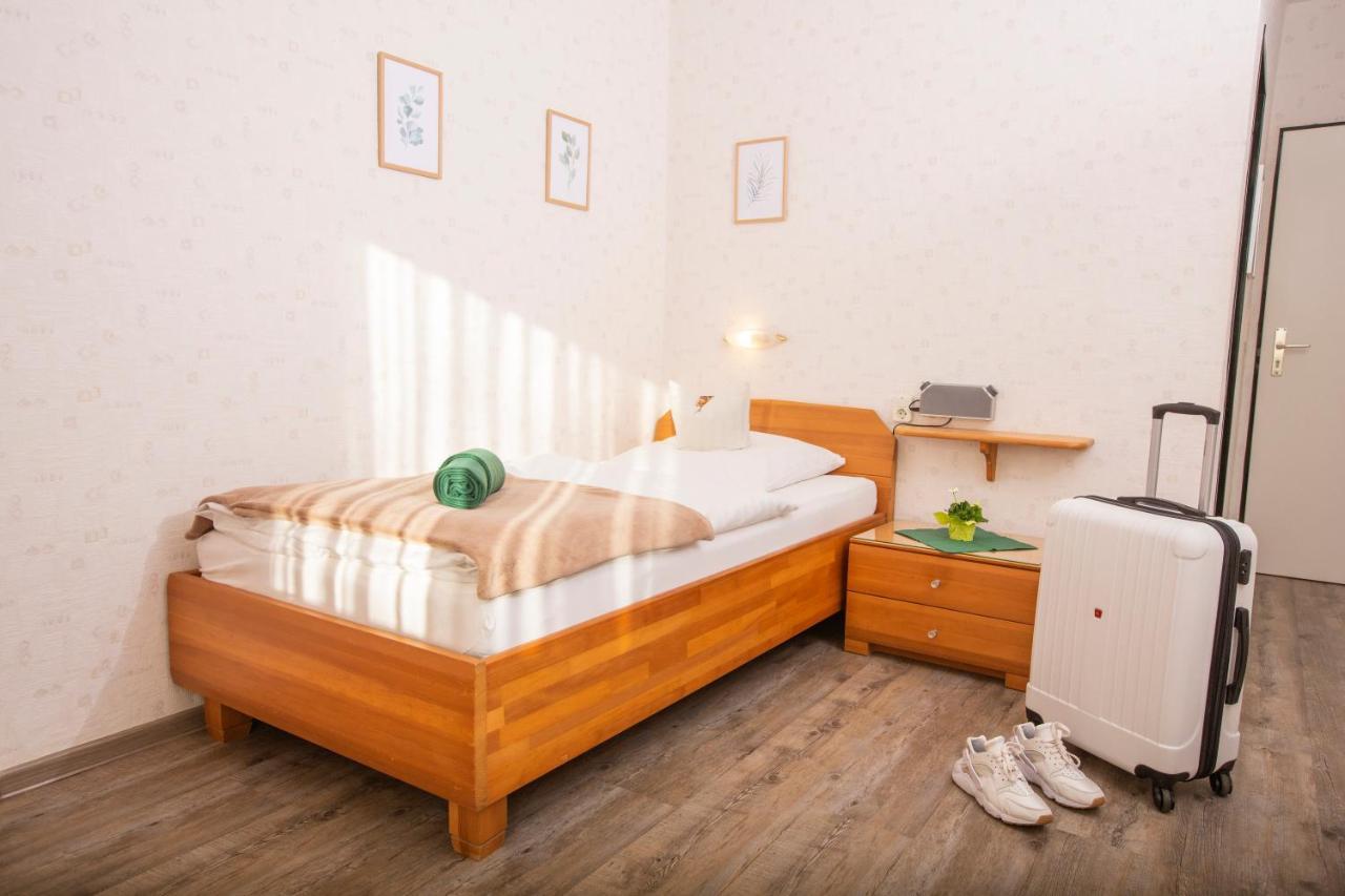 Hotel-Pension Haus Holtdirk Lippstadt Esterno foto