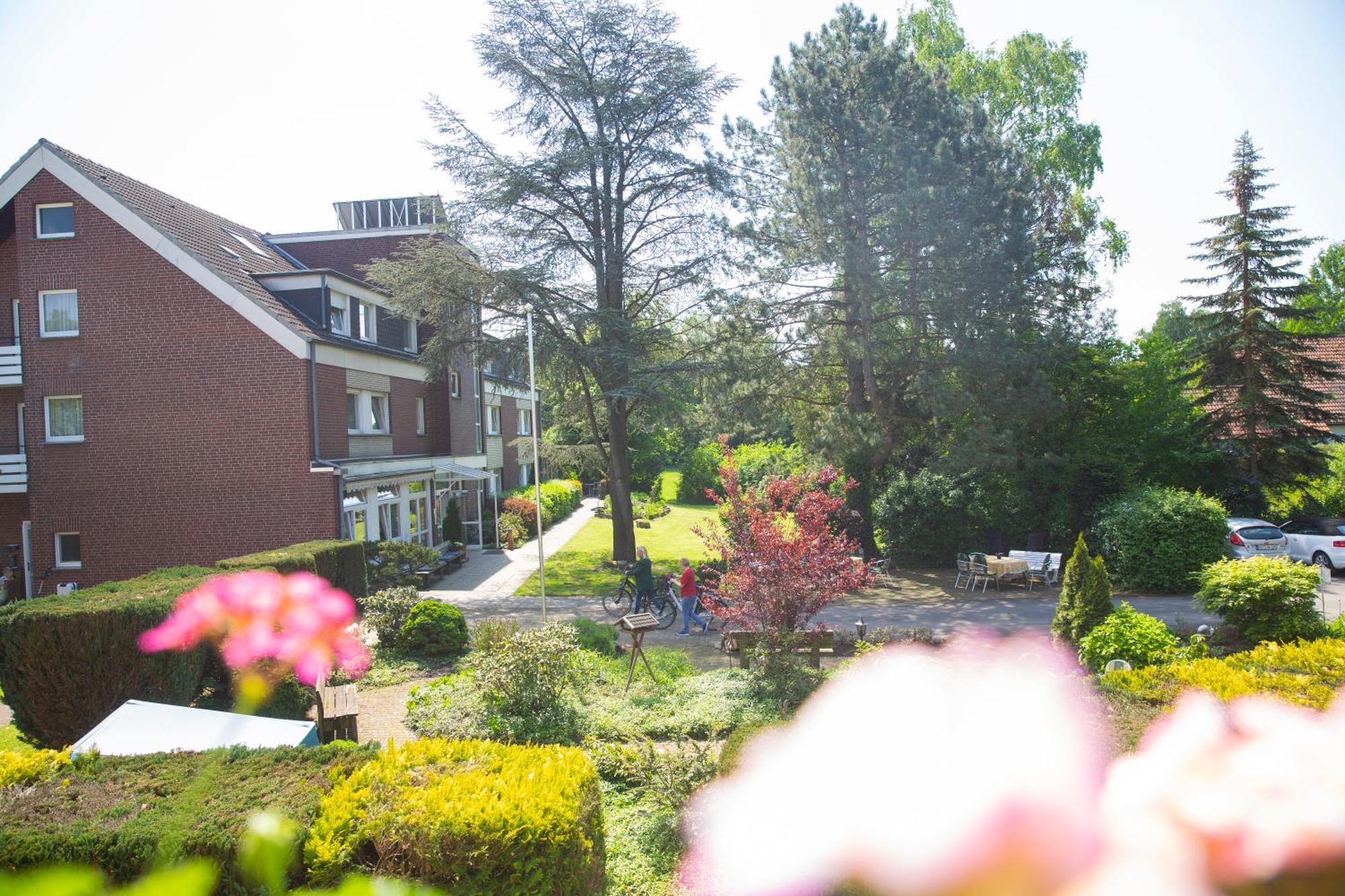 Hotel-Pension Haus Holtdirk Lippstadt Esterno foto